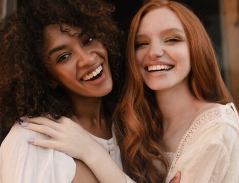 What types of crowns are there?